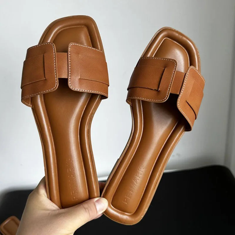 Helen - Flat Sandals
